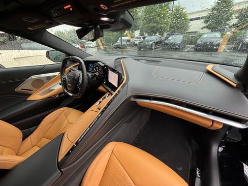 Used 2025 Chevrolet Corvette Z06 RWD image 19