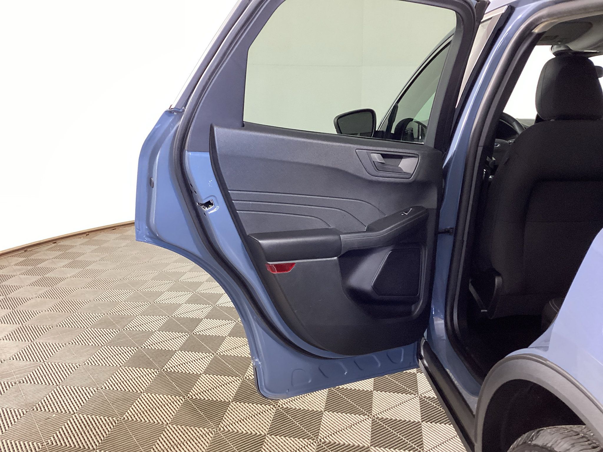 Certified 2023 Ford Escape Active AWD/4WD image 12