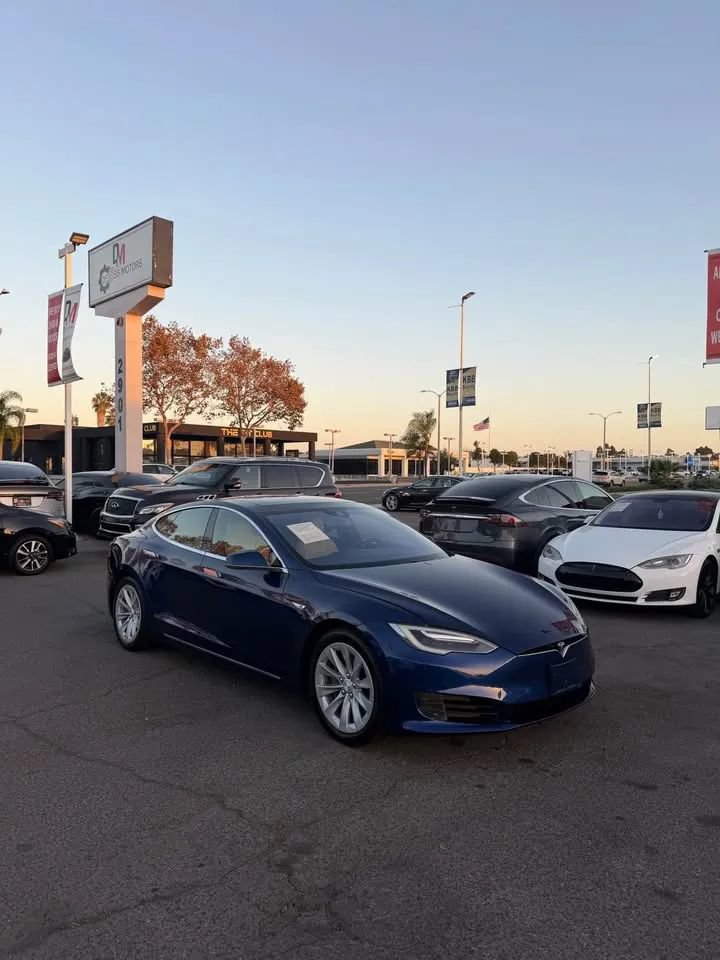 Used 2016 Tesla Model S 75 RWD image 3