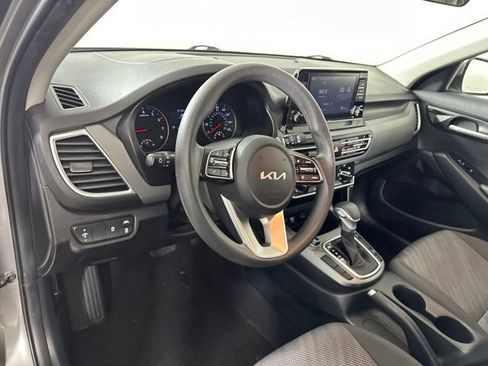 Used 2023 Kia Seltos LX image 13