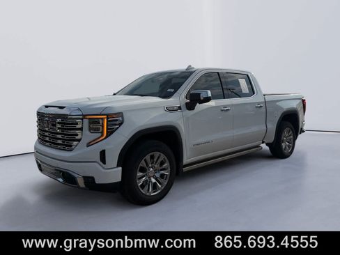 Used 2024 GMC Sierra 1500 Denali w/ Technology Package AWD/4WD image 7