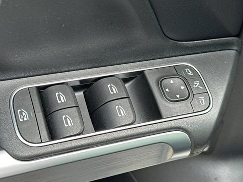 Certified 2026 Mercedes-Benz GLB 250 4MATIC image 13