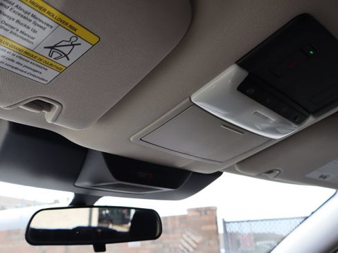 Used 2024 Nissan Pathfinder SV FWD image 28