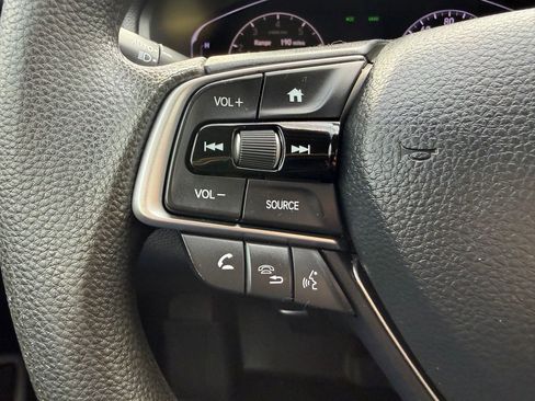 Used 2018 Honda Accord LX image 12