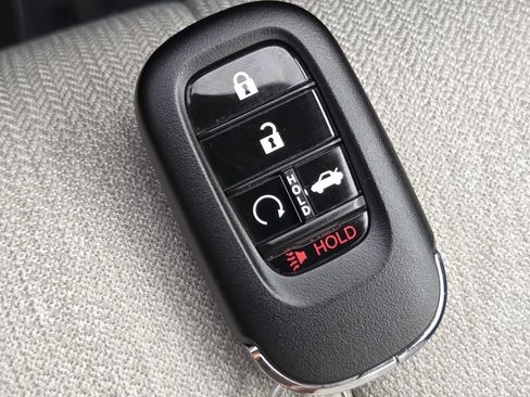 Certified 2025 Honda Accord SE image 34
