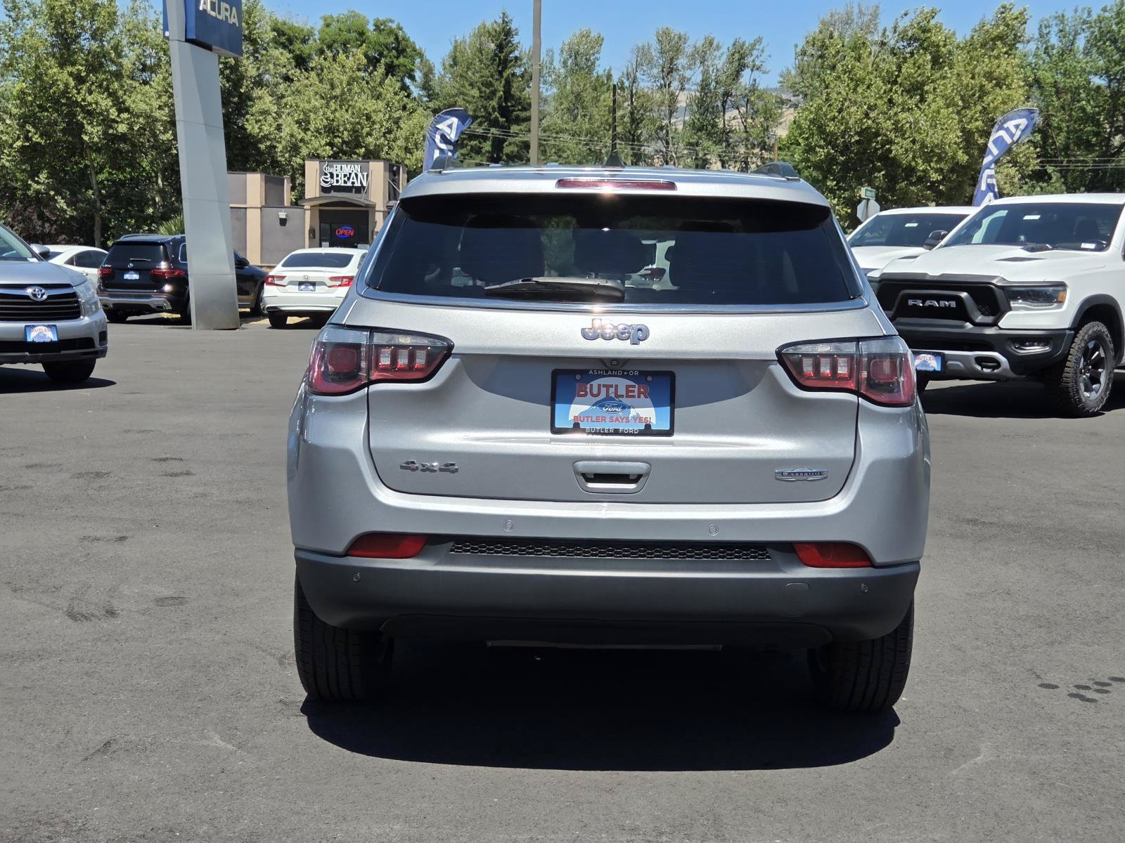 Used 2022 Jeep Compass Latitude w/ Convenience Group AWD/4WD image 6
