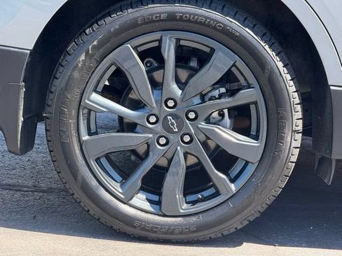Used 2023 Chevrolet Equinox RS AWD/4WD image 9