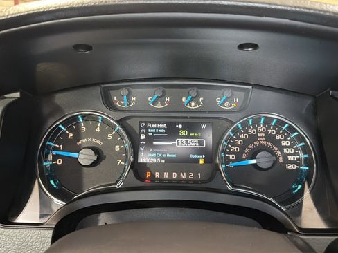 Used 2013 Ford F150 XLT w/ Mid Equipment Group RWD image 29
