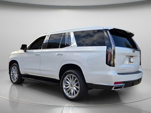 Used 2023 Cadillac Escalade Premium Luxury AWD/4WD image 6
