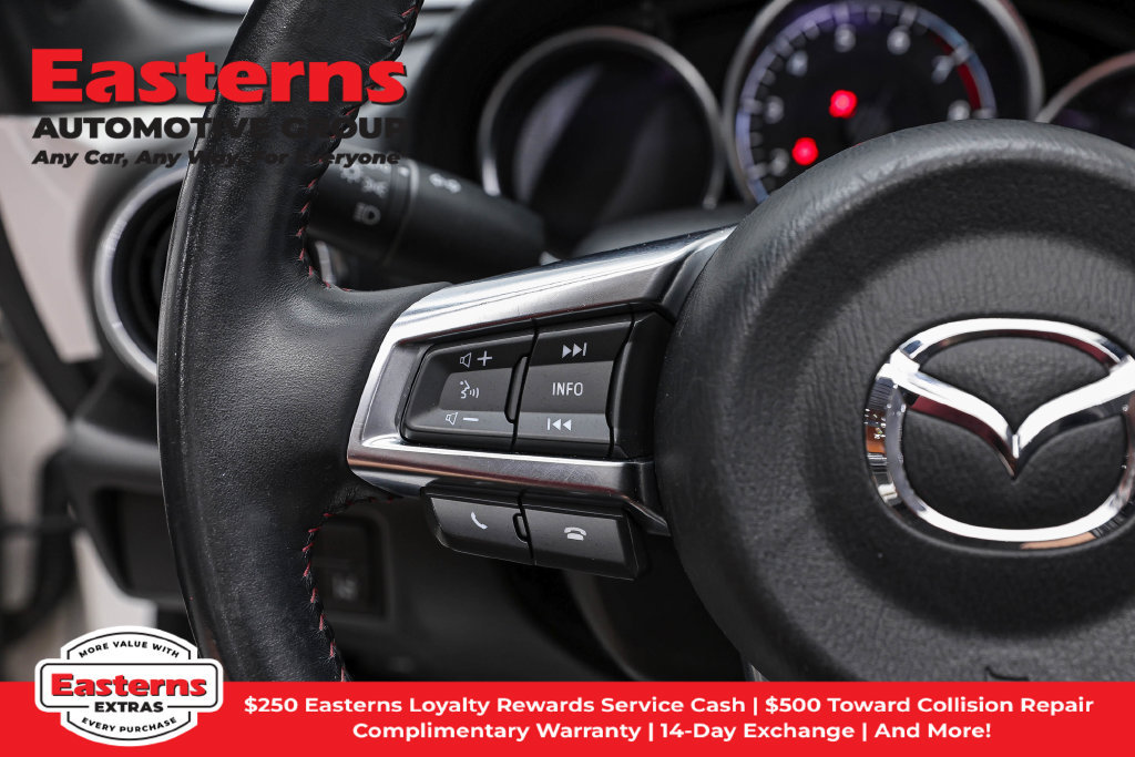 Used 2018 MAZDA MX-5 Miata Grand Touring RWD image 15