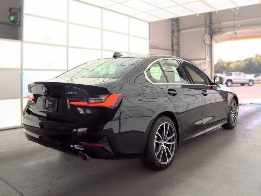 Used 2020 BMW 330i xDrive Sedan w/ Convenience Package AWD/4WD image 4