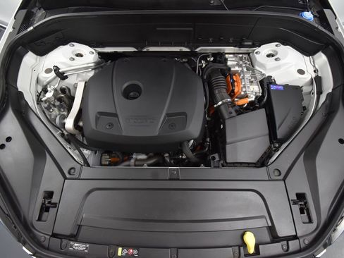 Used 2022 Volvo XC90 T8 Inscription Expression w/ Climate Package image 55