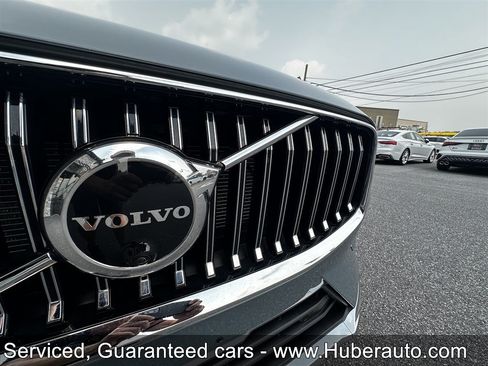 Used 2023 Volvo XC60 B5 Plus AWD/4WD image 31