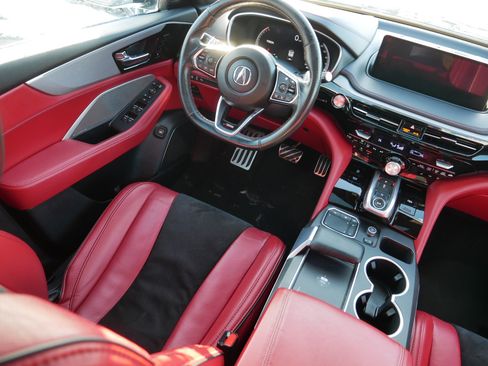 Used 2023 Acura MDX A-Spec image 9