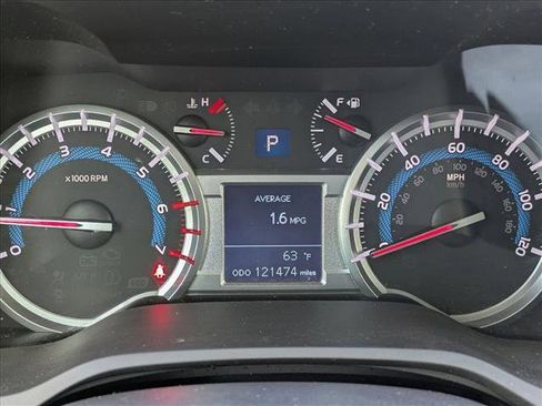 Used 2014 Toyota 4Runner SR5 AWD/4WD image 11
