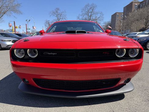 Used 2020 Dodge Challenger R/T Scat Pack w/ Shaker Package image 2