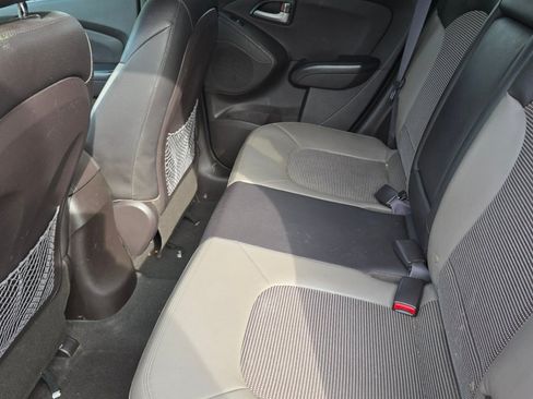 Used 2012 Hyundai Tucson GLS FWD image 8