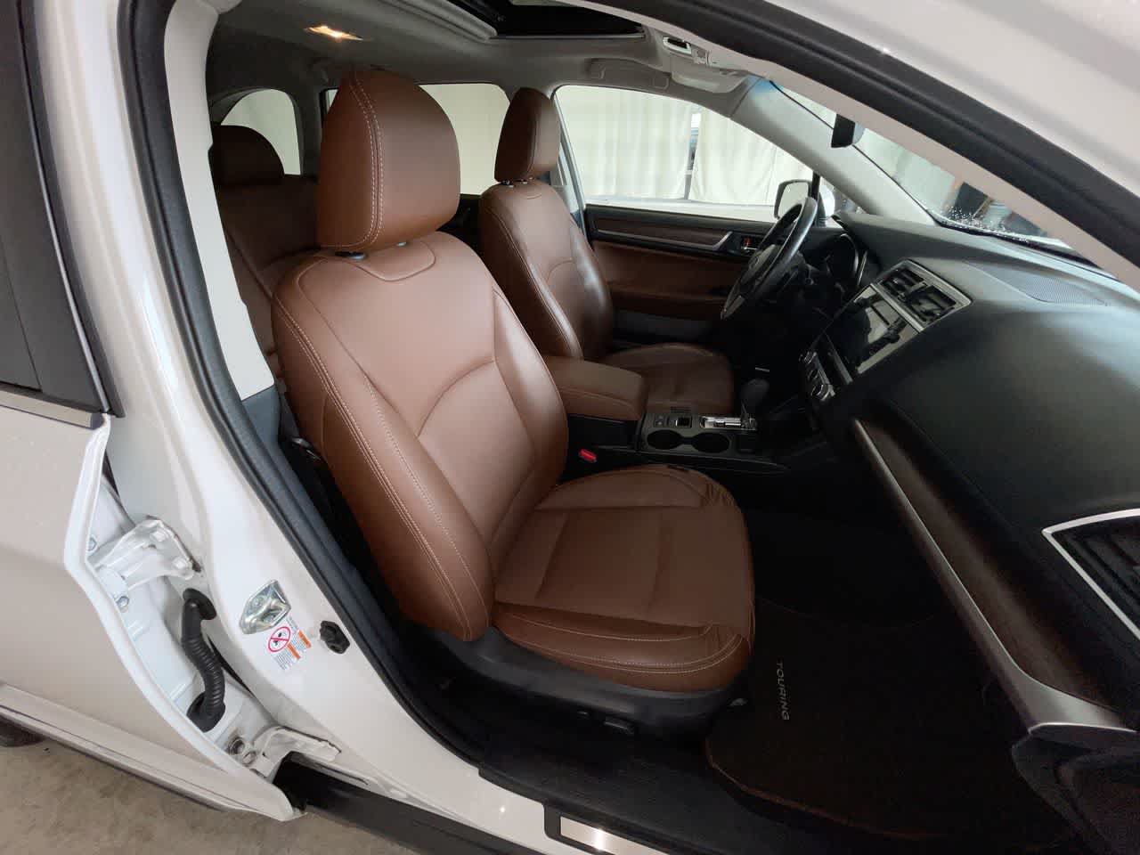 Used 2017 Subaru Outback 3.6R Touring AWD/4WD image 25