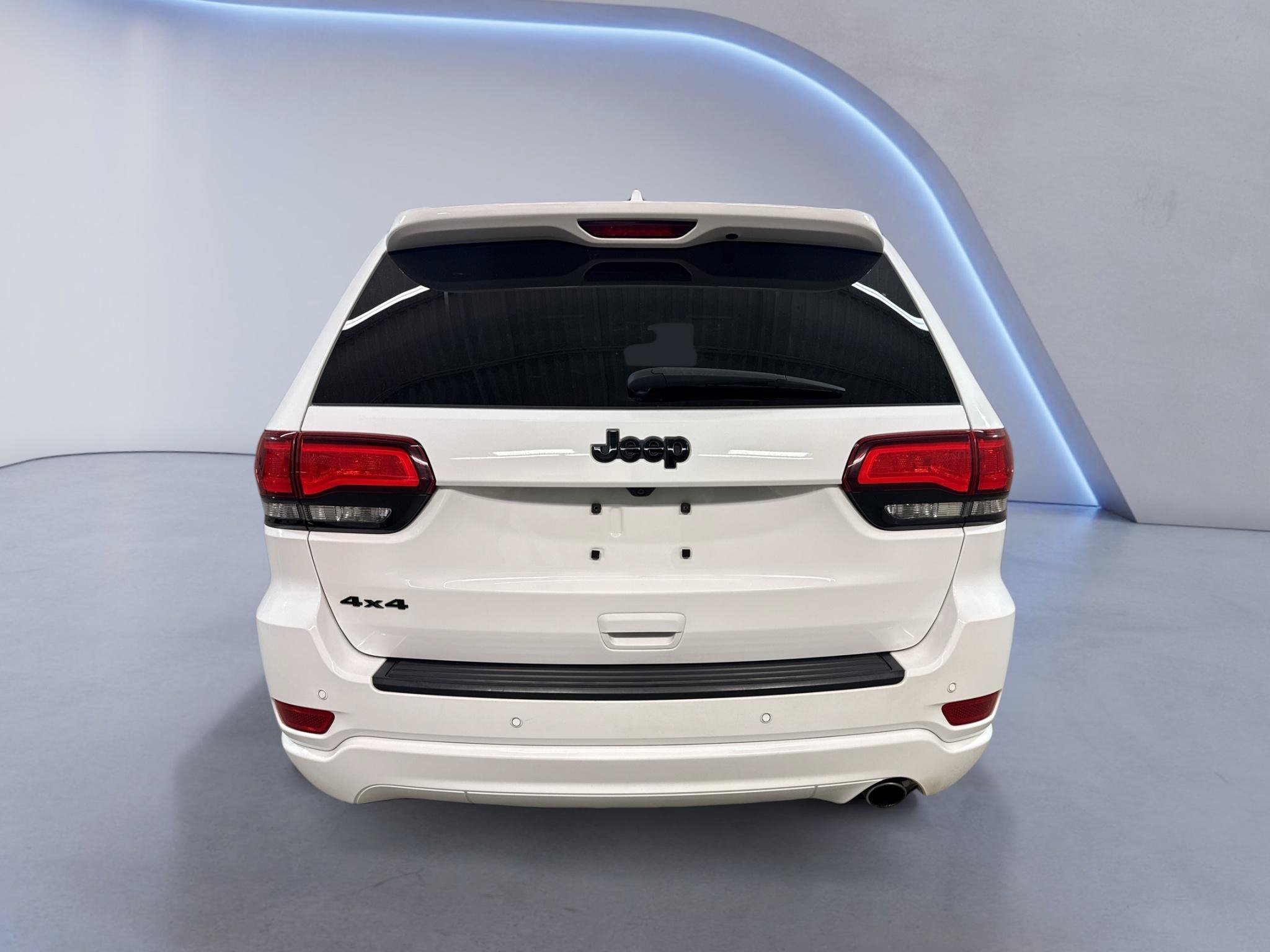 Used 2019 Jeep Grand Cherokee Altitude AWD/4WD image 7