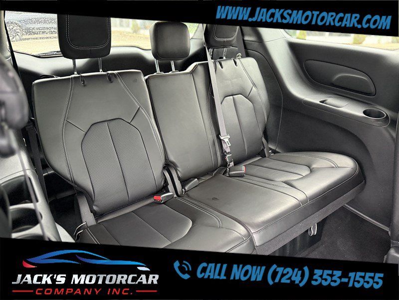 Used 2026 Chrysler Pacifica Select FWD image 27