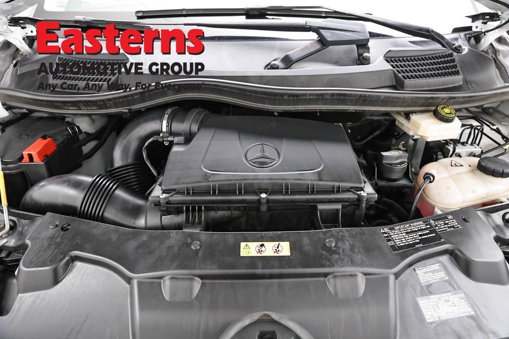 Used 2022 Mercedes-Benz Metris image 7