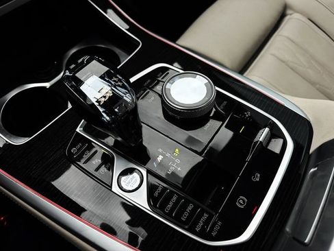 Used 2021 BMW X7 M50i w/ Executive Package image 36