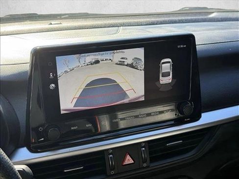 Used 2023 Kia Forte GT image 12