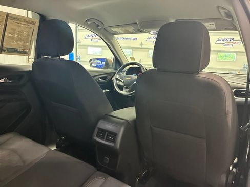 Used 2018 Chevrolet Equinox LT FWD image 42