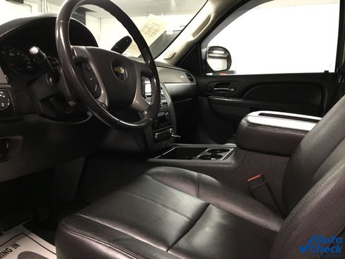 Used 2012 Chevrolet Avalanche LT w/ Suspension Package, Off-Road image 24