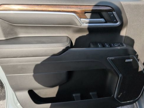 Used 2024 GMC Sierra 1500 Elevation w/ Elevation Premium Package image 11