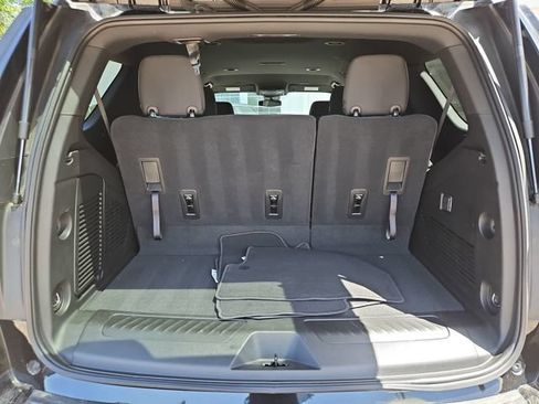 Certified 2025 Chevrolet Tahoe LS RWD image 26