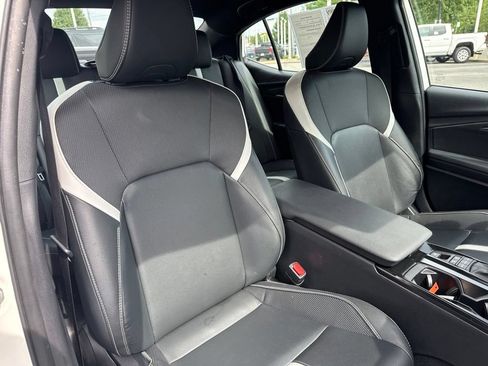 Used 2025 Toyota Camry SE FWD image 33