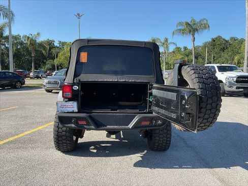 Used 2015 Jeep Wrangler Unlimited Sport w/ Quick Order Package 24S AWD/4WD image 11