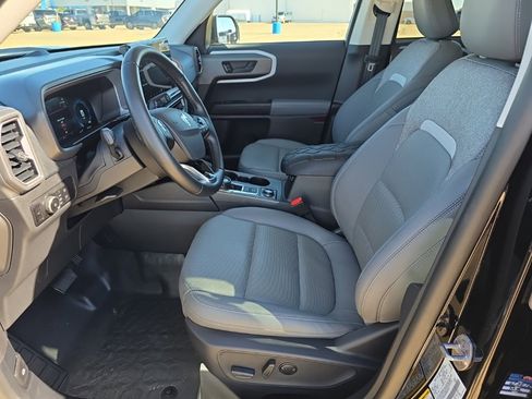 Used 2025 Ford Bronco Sport Badlands image 13