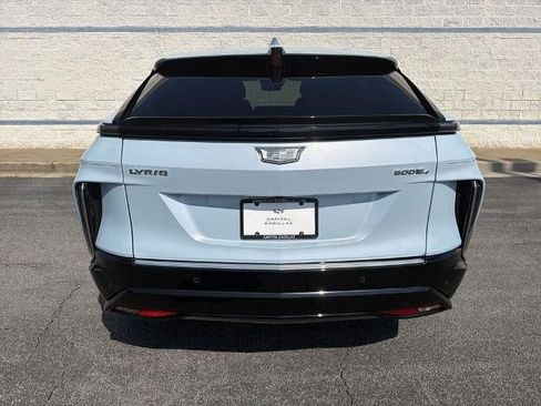 Certified 2024 Cadillac Lyriq Tech AWD/4WD image 7