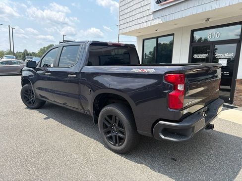 Used 2022 Chevrolet Silverado 1500 Custom AWD/4WD image 5