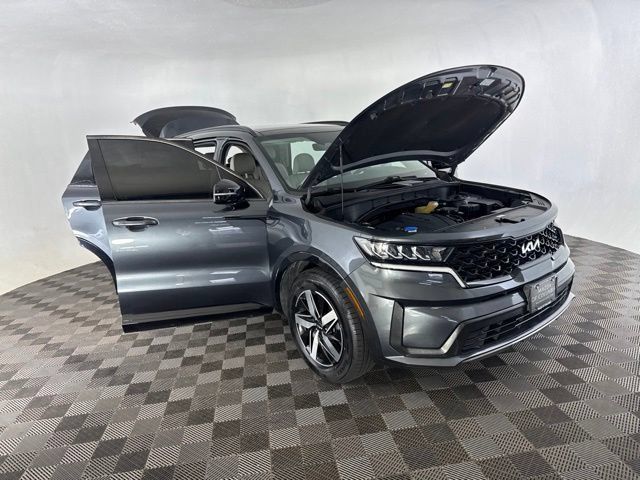Used 2023 Kia Sorento S w/ Panoramic Sunroof Package FWD image 12