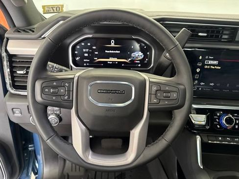 Used 2026 GMC Sierra 2500 Denali w/ Denali Reserve Package AWD/4WD image 32