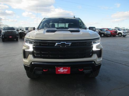 Certified 2022 Chevrolet Silverado 1500 LT Trail Boss w/ Convenience Package II image 11