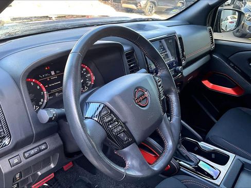 Used 2022 Nissan Frontier Pro-X w/ Technology Package image 17