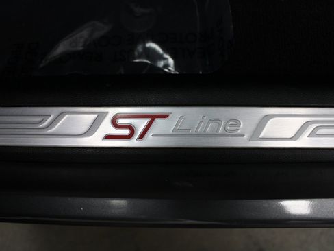 Used 2023 Ford Explorer ST-Line w/ Class IV Trailer Tow Package image 18