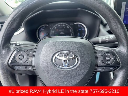 Used 2024 Toyota RAV4 LE AWD/4WD image 12