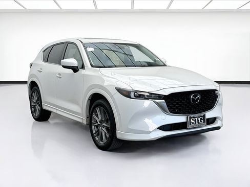 Used 2024 MAZDA CX-5 AWD 2.5 S w/ Premium Plus Pkg image 3