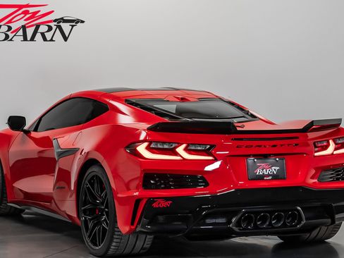 Used 2024 Chevrolet Corvette Z06 w/ Stealth Interior Trim Package image 11