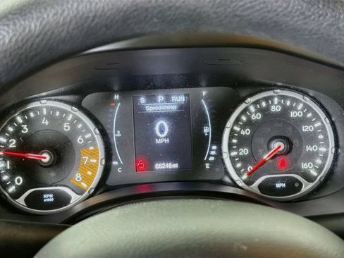 Used 2020 Jeep Renegade Sport FWD image 13
