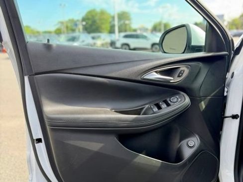 Certified 2023 Buick Encore GX Select w/ Sport Touring Package FWD image 8