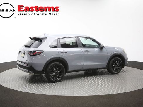 Used 2025 Honda HR-V Sport image 40