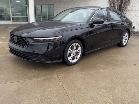 Certified 2025 Honda Accord LX image 7