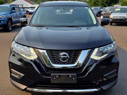 Used 2020 Nissan Rogue SV FWD image 2