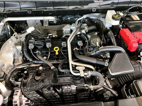 Used 2023 Mitsubishi Outlander SE image 35